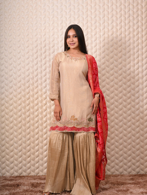 Cream kurti with Banarasi Dupatta