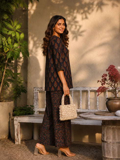 Elegant Black Paisley Print Co ord set