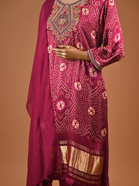 Wine Kurti Pant with Bandhani Print