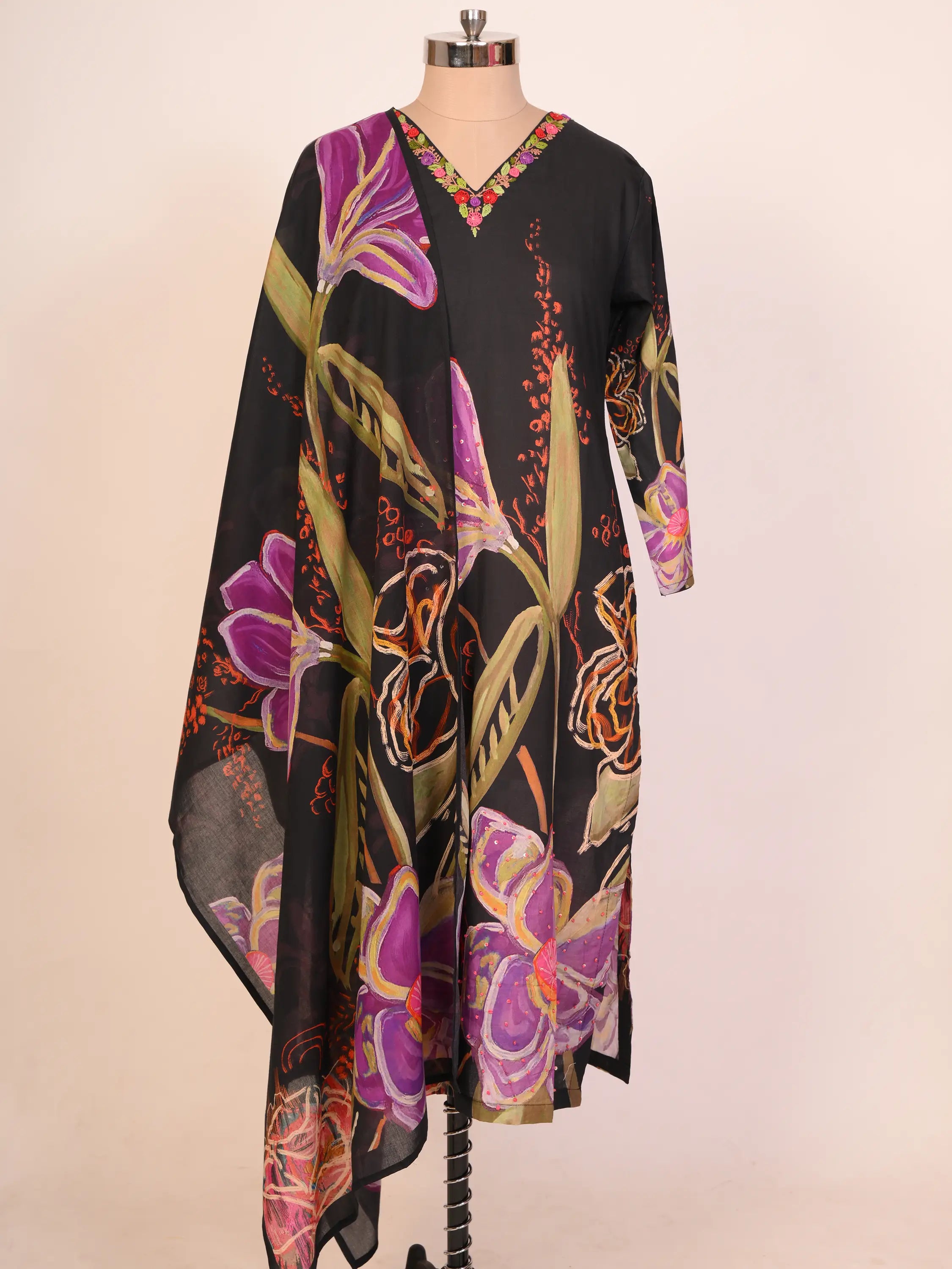 Black kurti set with Thread Work