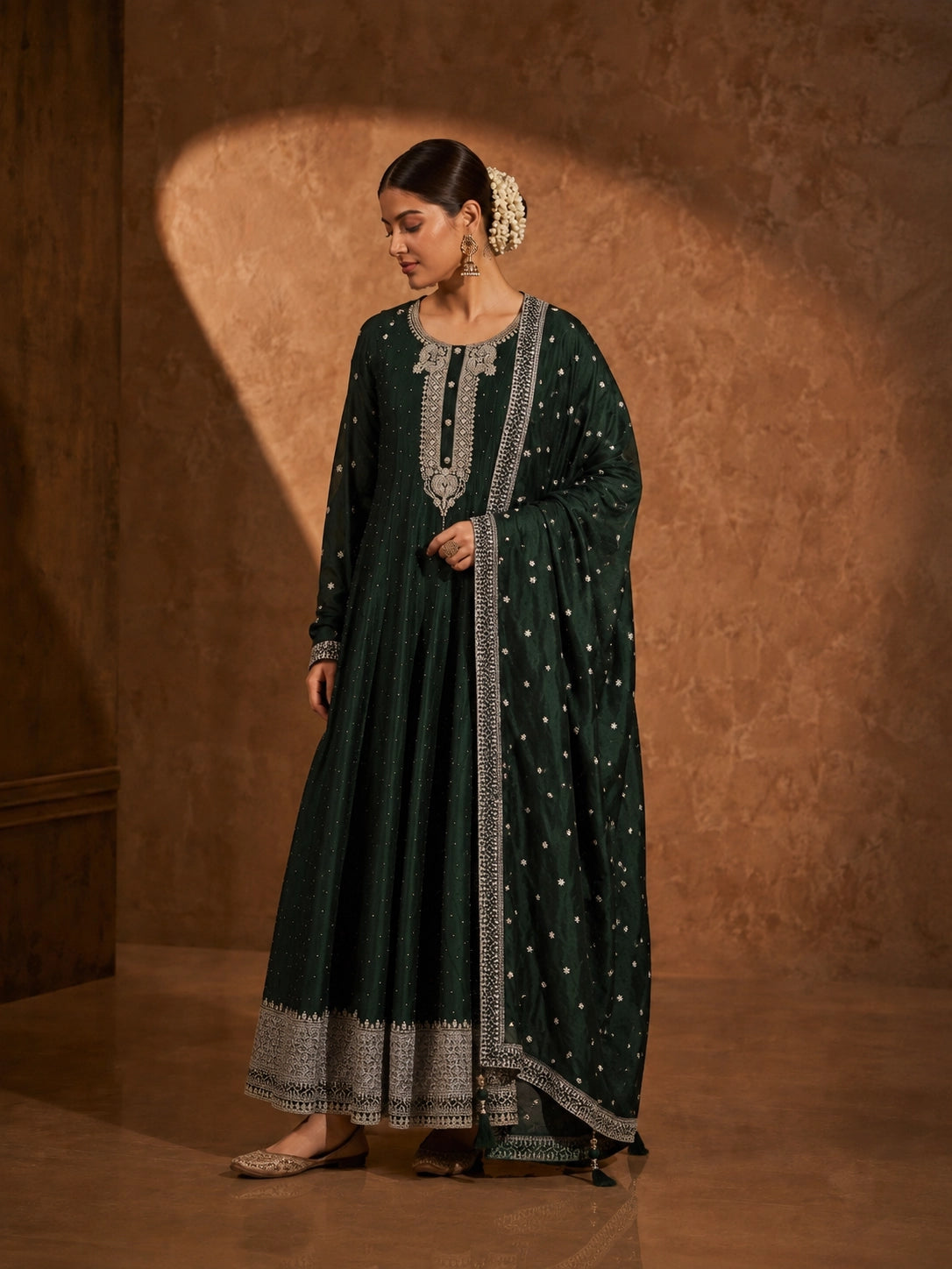 Elegant Emerald Green Embroidered Anarkali Suit Set