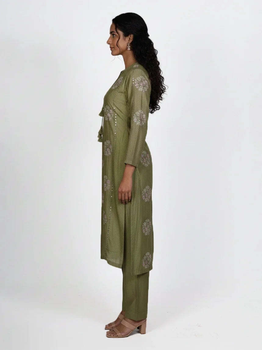 Women ivory festive outfit