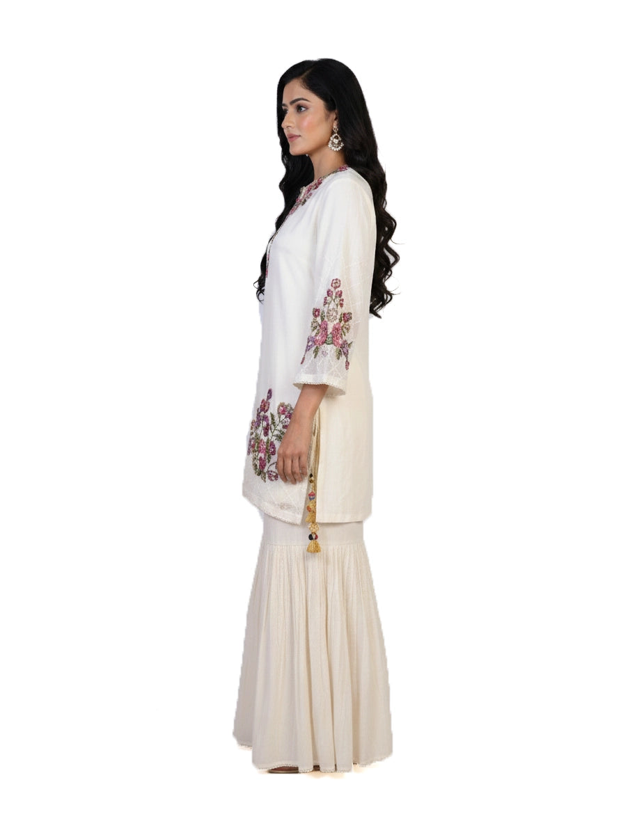 Cream Floral Embroidered Kurti with Pants for Women – Elegant Ethnic Wear