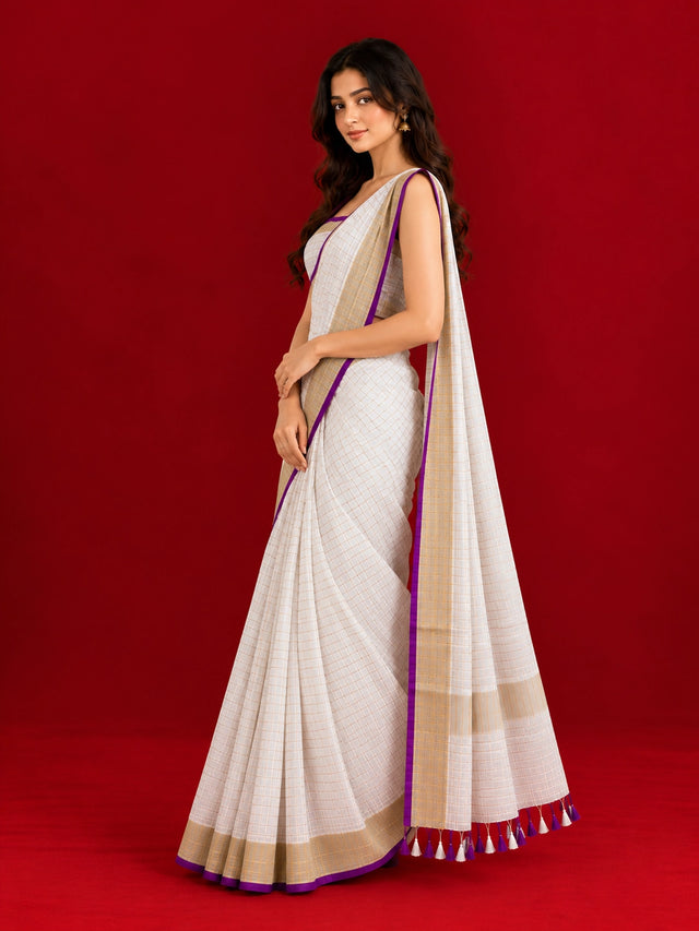 Elegant Checkered Woven Saree with Contrast Border & Tassel Detailing